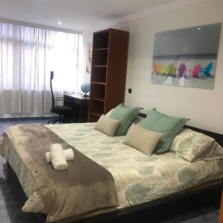 110 Square Meters, 5 Min Of All-best Area Of Palmas *