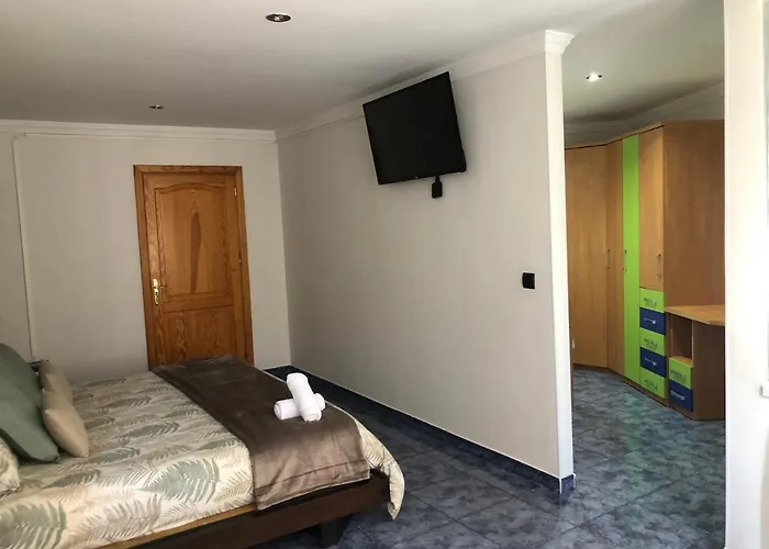 110sm Square Meters דירה